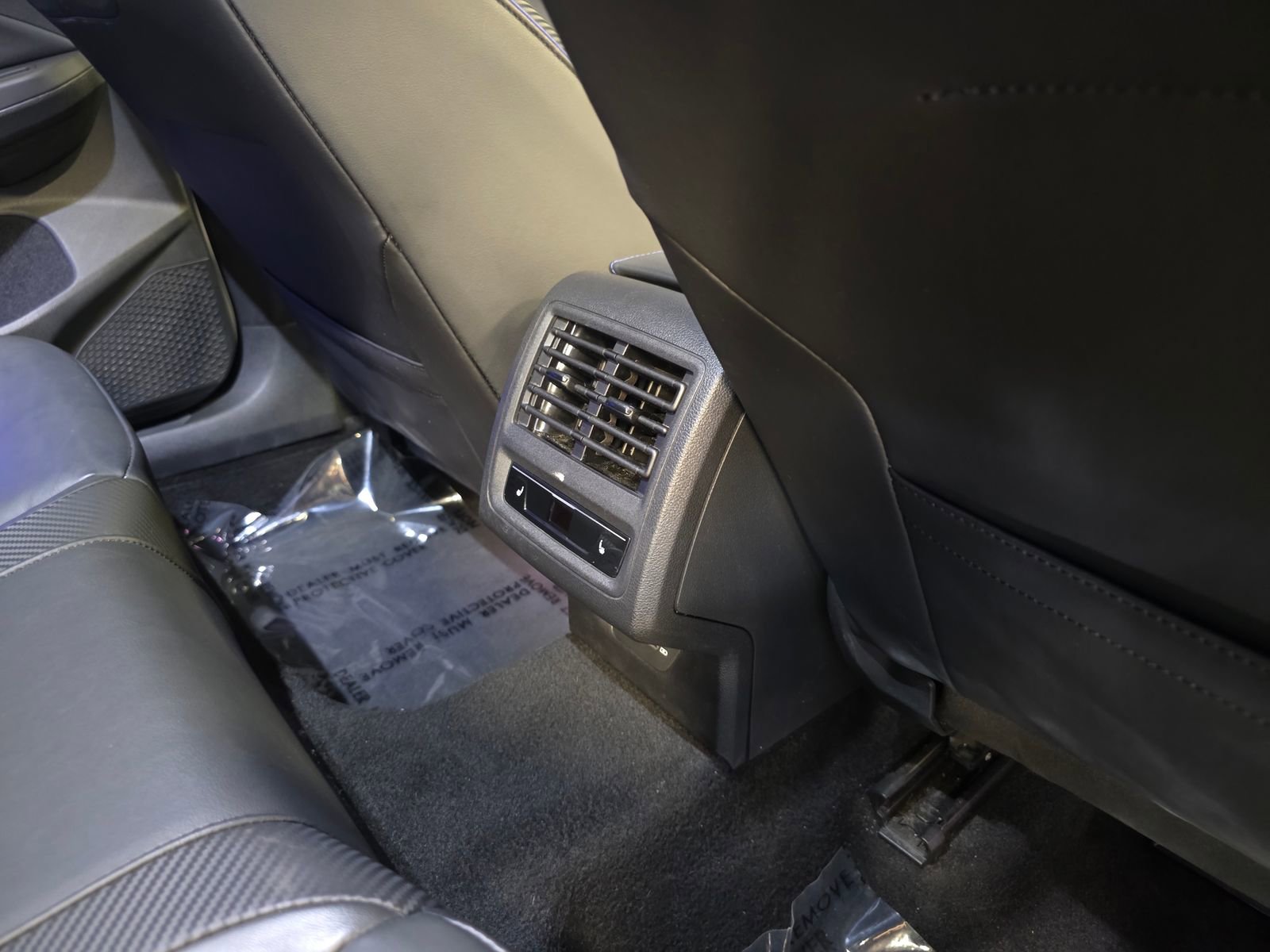 Used 2023 Volkswagen Golf 20th Anniversary Edition image 38