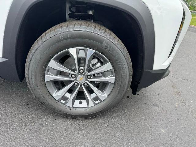 New 2026 Chevrolet Equinox LT w/ Convenience Package II AWD/4WD image 4