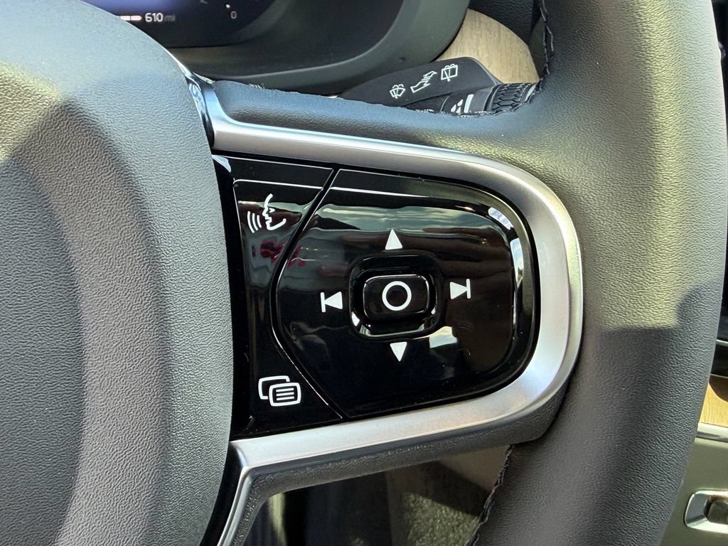 New 2026 Volvo XC60 B5 Core w/ Climate Package AWD/4WD image 18