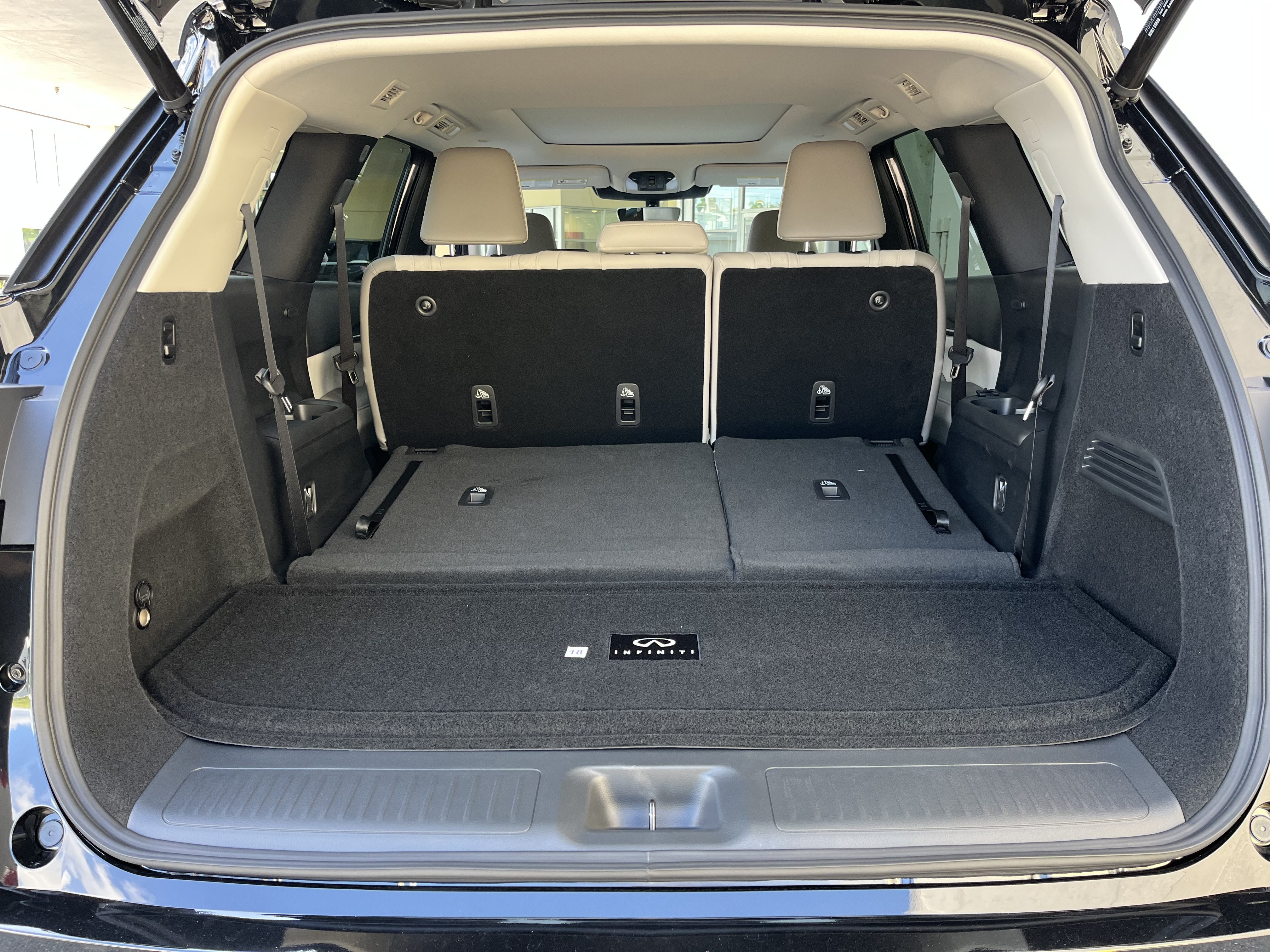 New 2027 INFINITI QX60 Luxe w/ Cargo Package FWD image 20