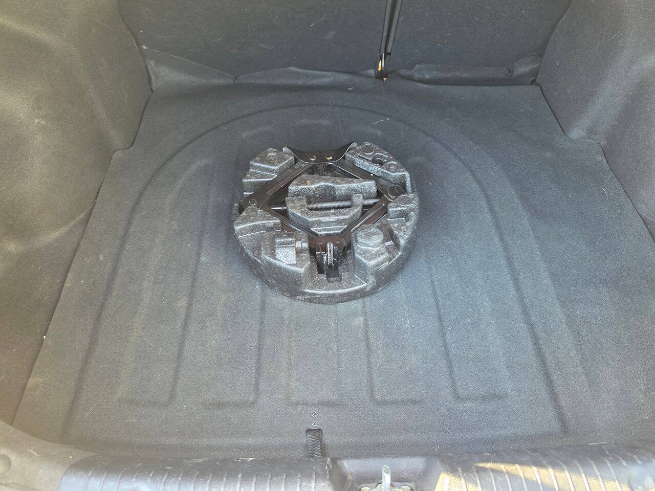Used 2014 Hyundai Accent GLS FWD image 22