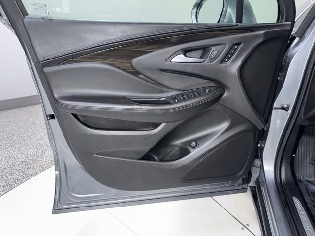 Used 2020 Buick Envision Essence FWD image 10
