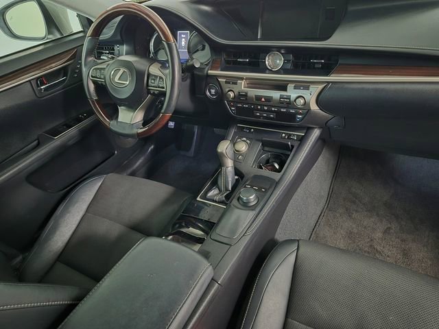 Used 2017 Lexus ES 350 w/ Premium Package image 37