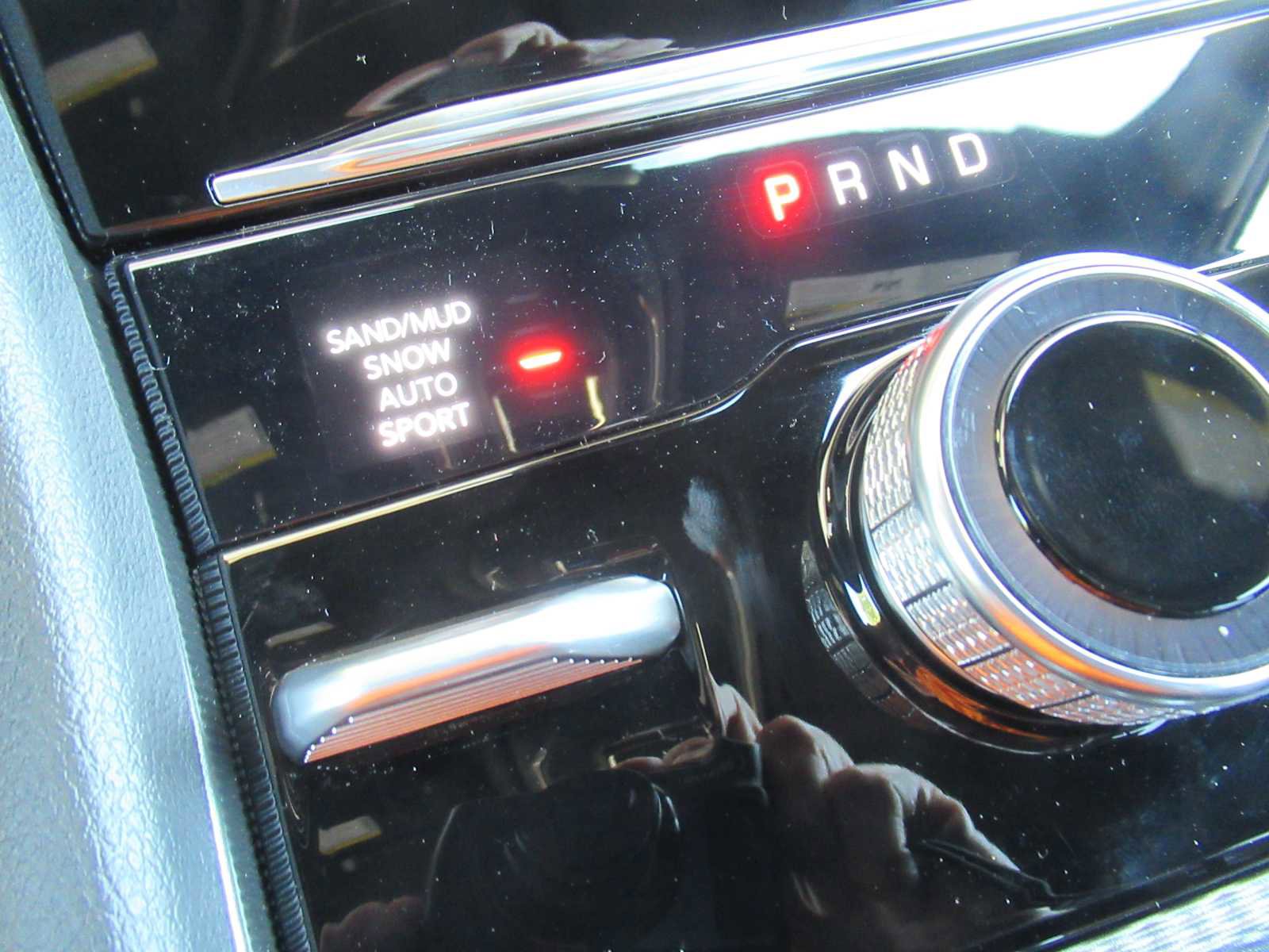 New 2025 Jeep Grand Cherokee Limited w/ Trailer Tow Package image 38