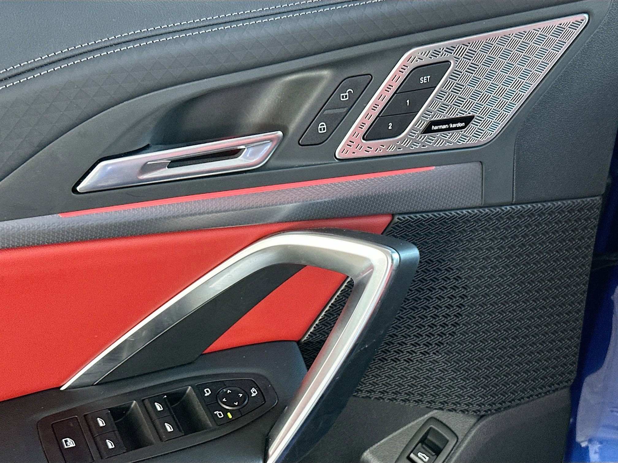 Certified 2025 BMW X2 M35i w/ Premium Package image 17