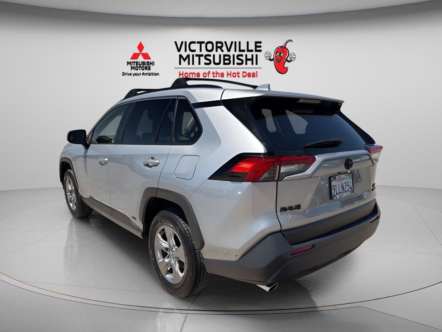 Used 2024 Toyota RAV4 XLE w/ Convenience Package AWD/4WD image 5
