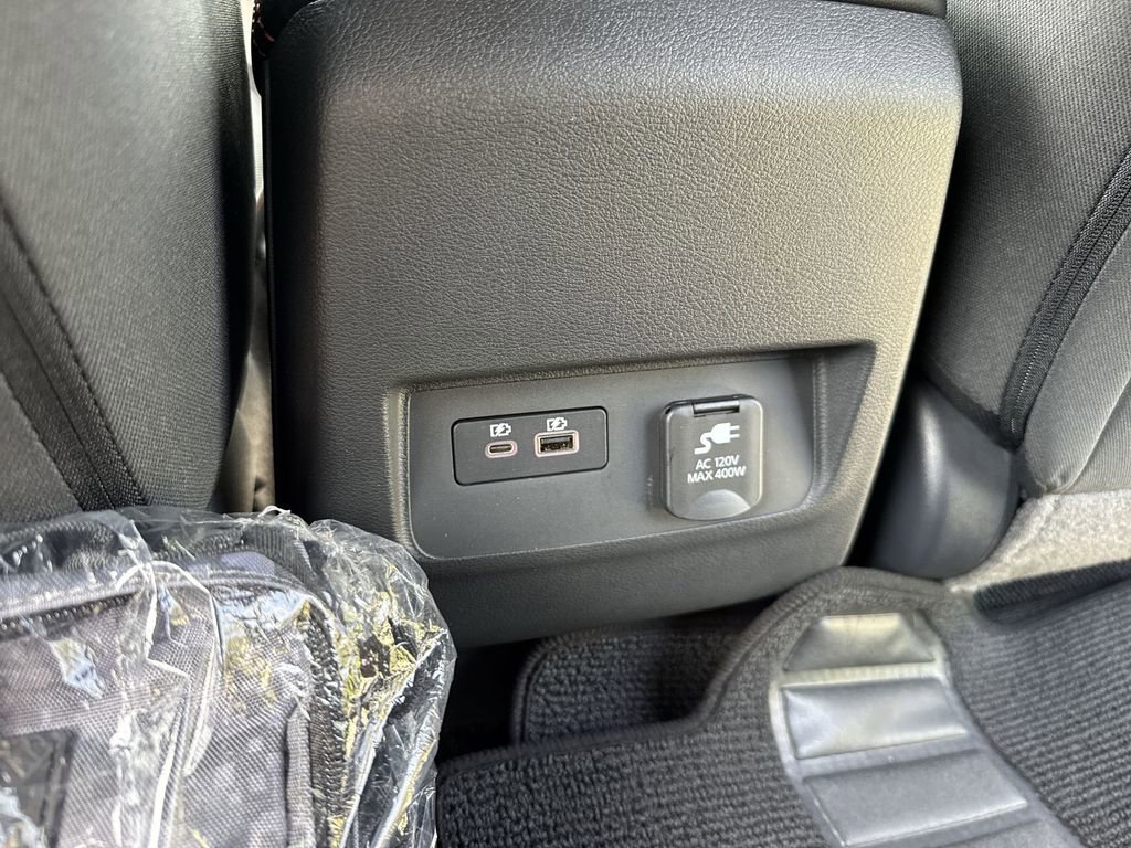 Used 2025 Nissan Frontier PRO-4X w/ Pro Convenience Package AWD/4WD image 37