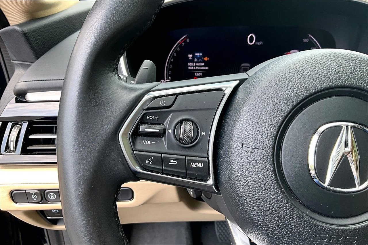 Used 2025 Acura MDX w/ Technology Package FWD image 30