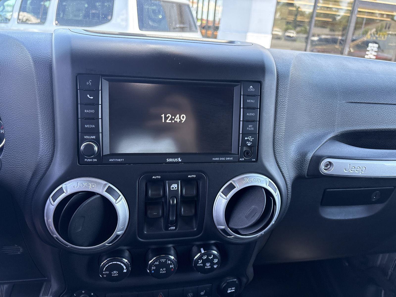 Used 2017 Jeep Wrangler Unlimited Rubicon AWD/4WD image 20
