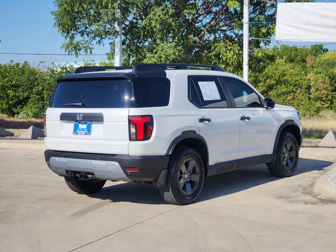 Certified 2026 Honda Passport RTL image 5