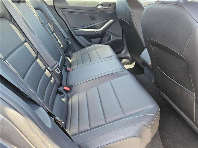 Used 2024 Volkswagen Jetta SE FWD image 18