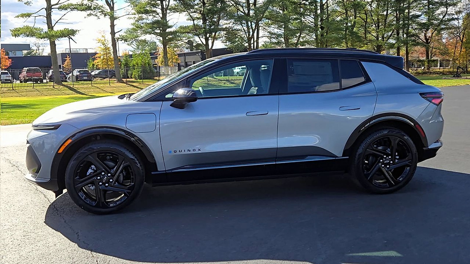 New 2026 Chevrolet Equinox EV RS image 9