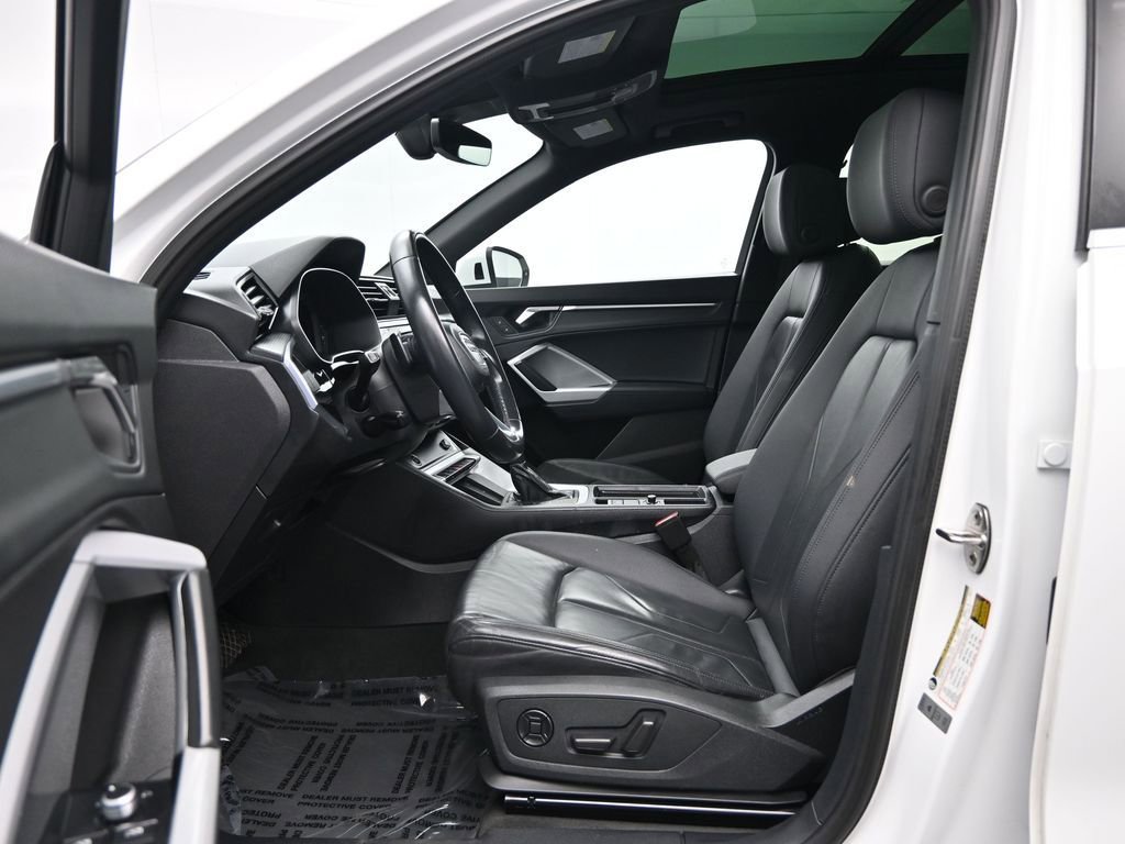Used 2023 Audi Q3 2.0T Premium image 24