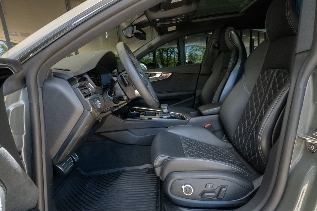 Used 2024 Audi S5 Premium Plus w/ Premium Plus Package AWD/4WD image 8