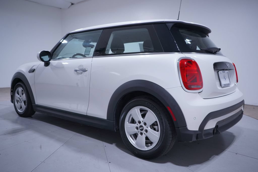 Used 2024 MINI Cooper 2-Door Hardtop FWD image 3