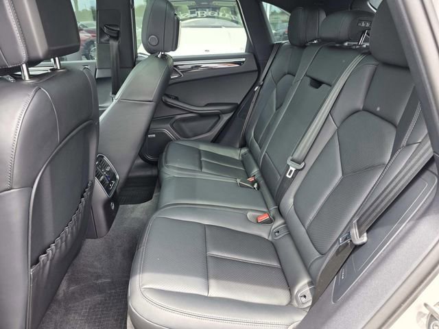 Used 2023 Porsche Macan S AWD/4WD image 36