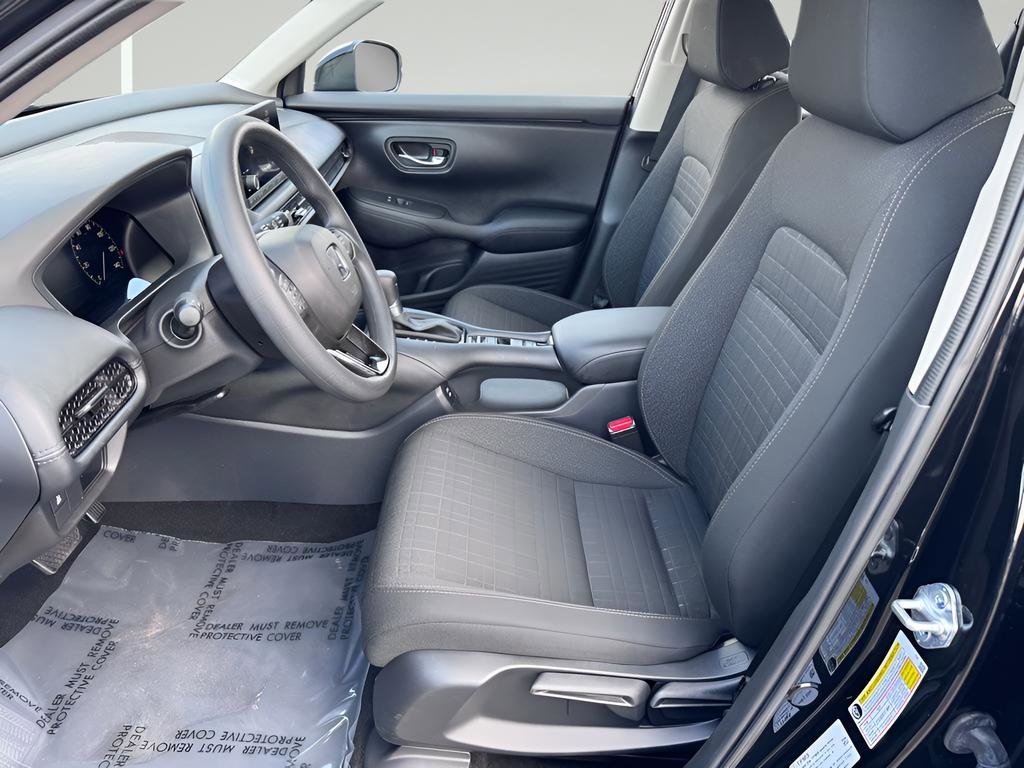 Used 2025 Honda HR-V LX image 10
