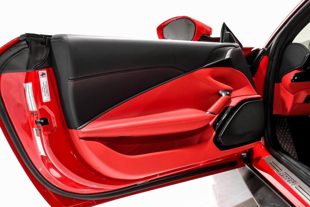 Used 2024 Ferrari Roma image 31