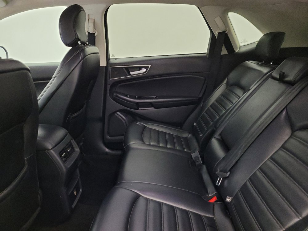 Used 2019 Ford Edge SEL w/ Equipment Group 201A image 18