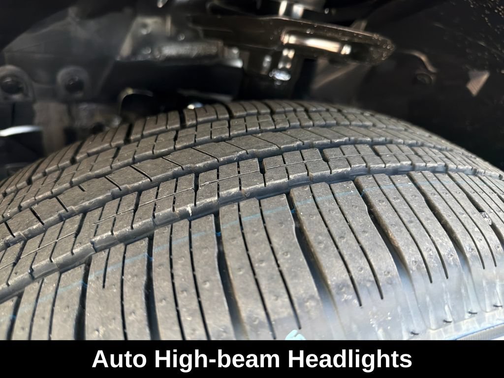 Used 2026 Nissan Rogue SV FWD image 34
