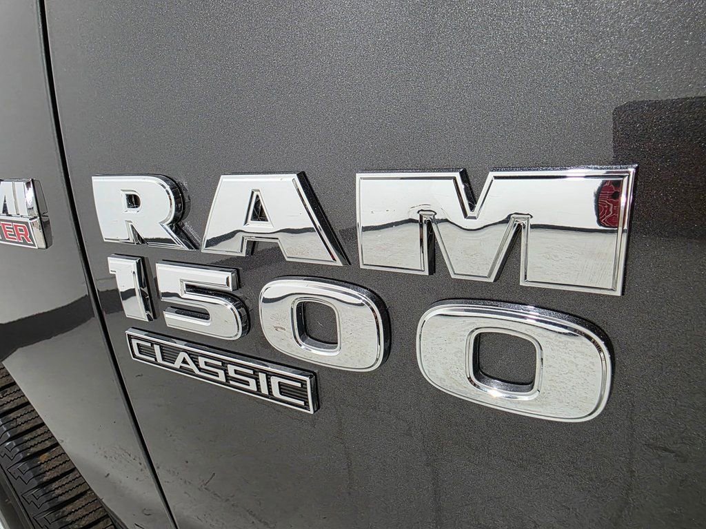 Used 2022 RAM 1500 Classic SLT image 34