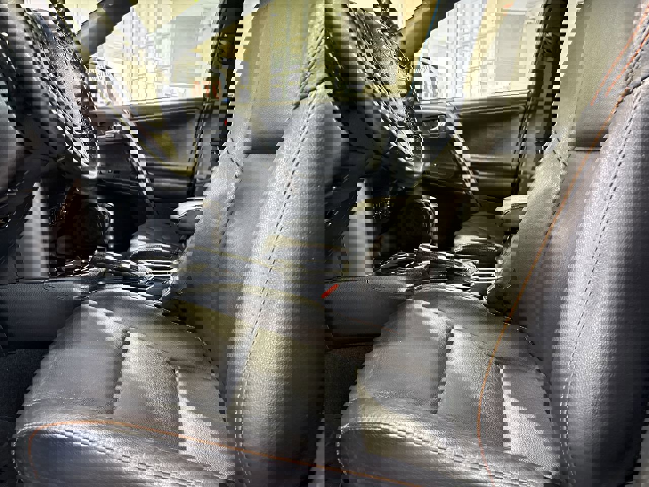 Used 2016 Toyota RAV4 SE image 11