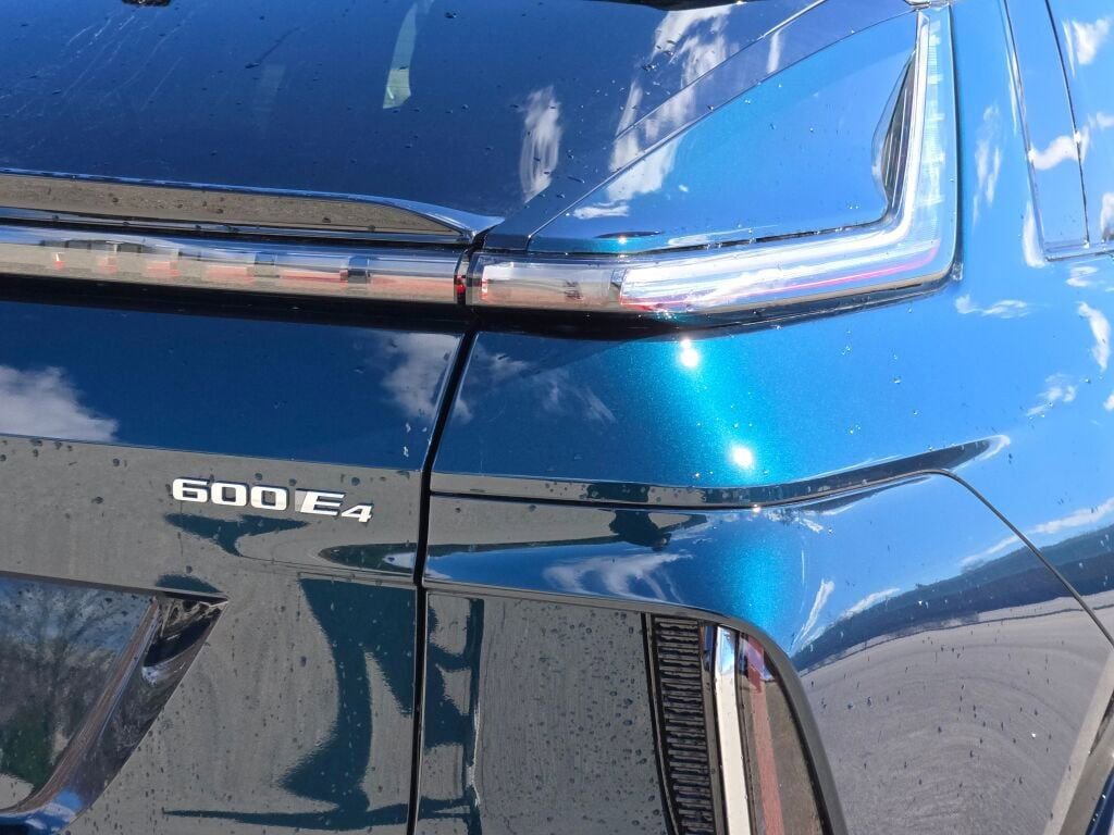 New 2026 Cadillac Lyriq Premium Luxury image 12