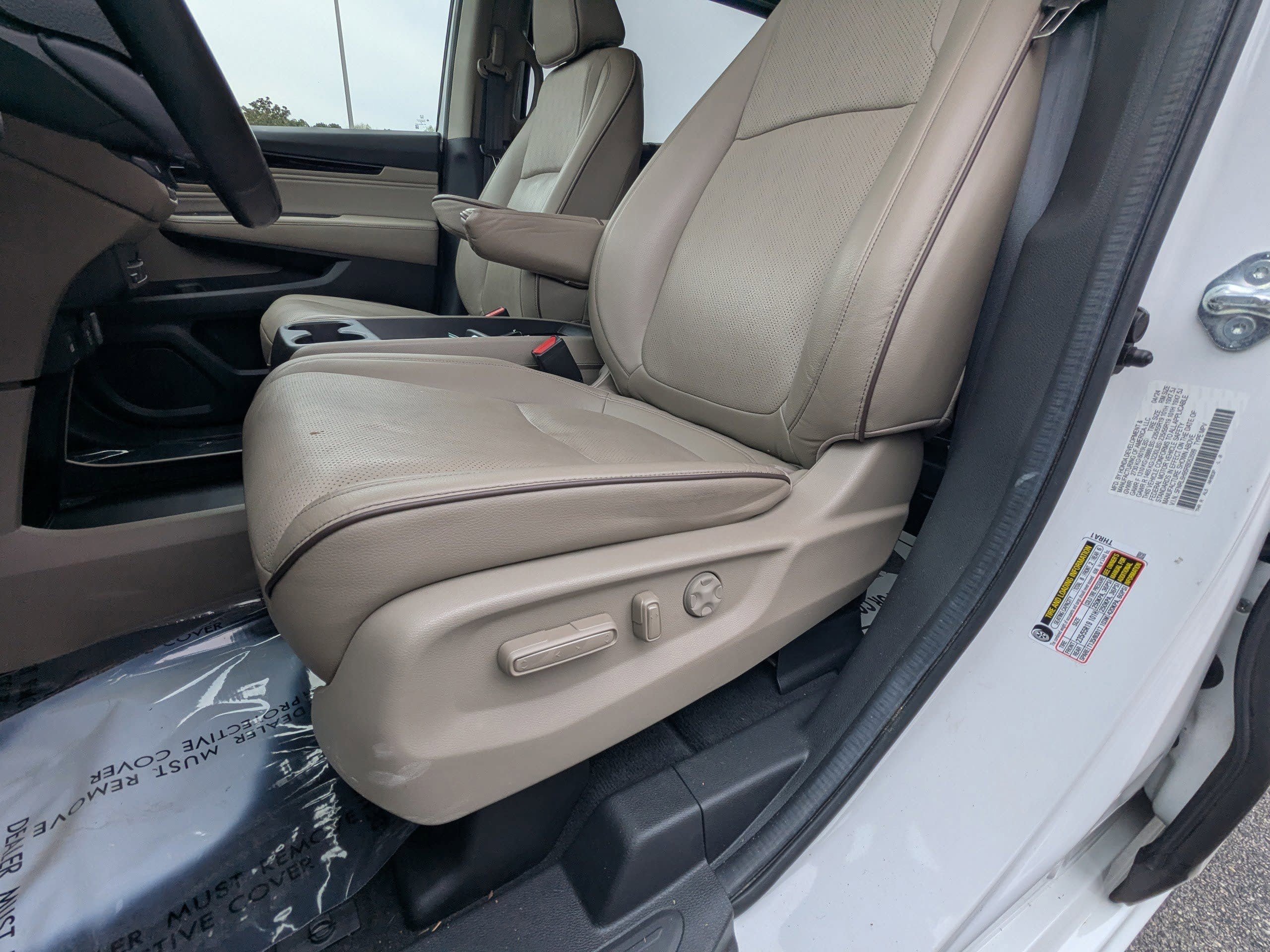 Used 2024 Honda Odyssey Elite image 21