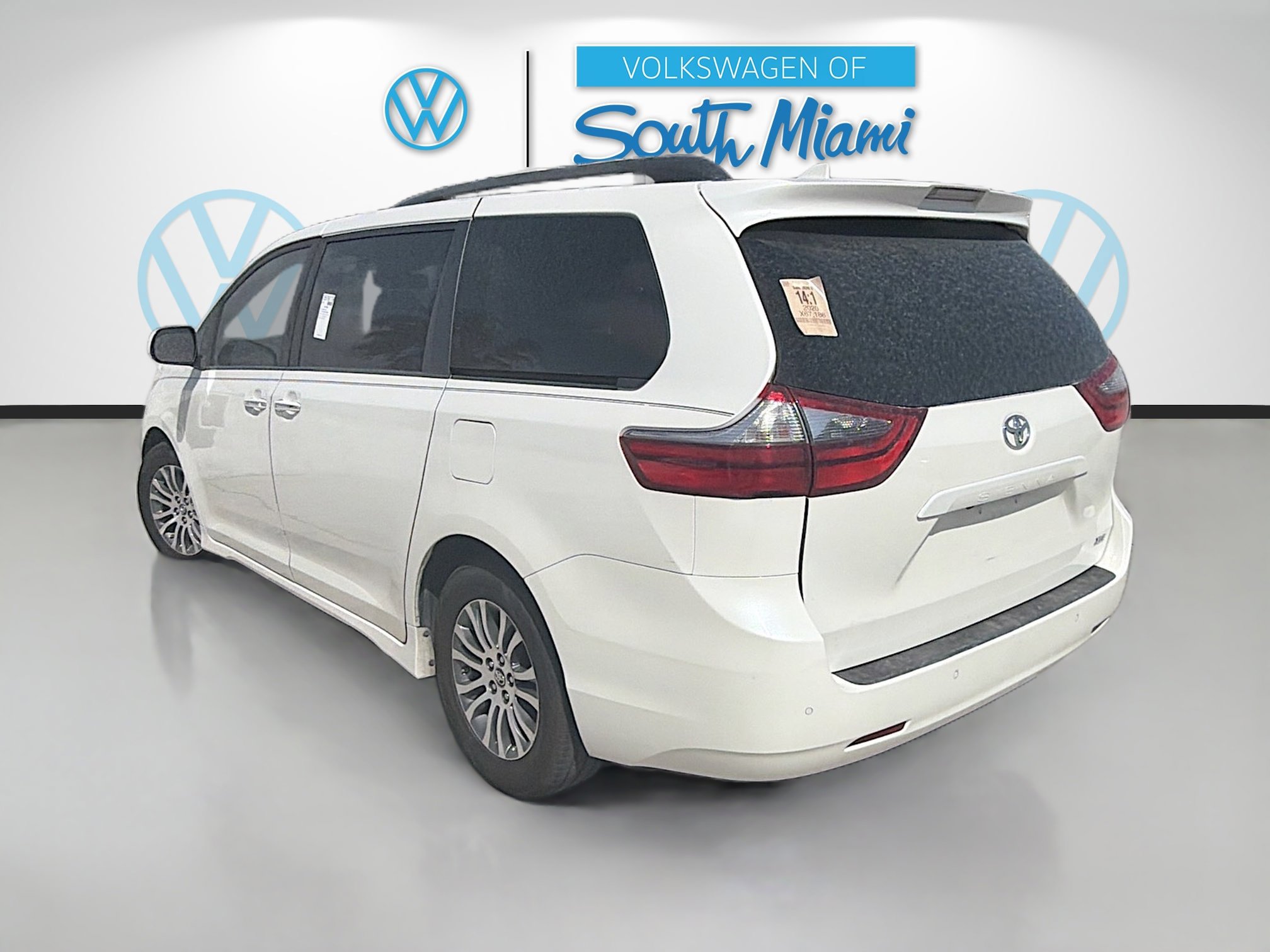 Used 2020 Toyota Sienna XLE Premium image 5