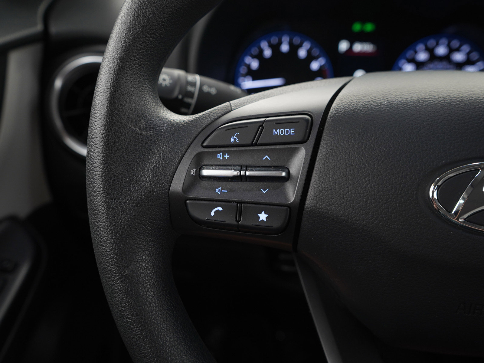 Certified 2022 Hyundai Kona SE AWD/4WD image 23