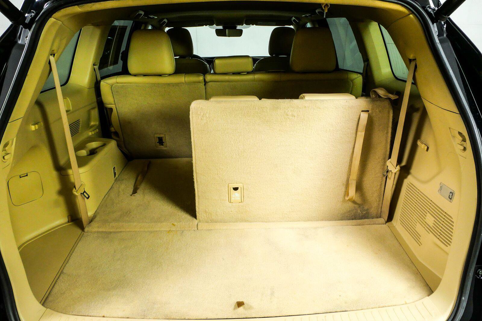 Used 2019 Toyota Highlander XLE AWD/4WD image 32