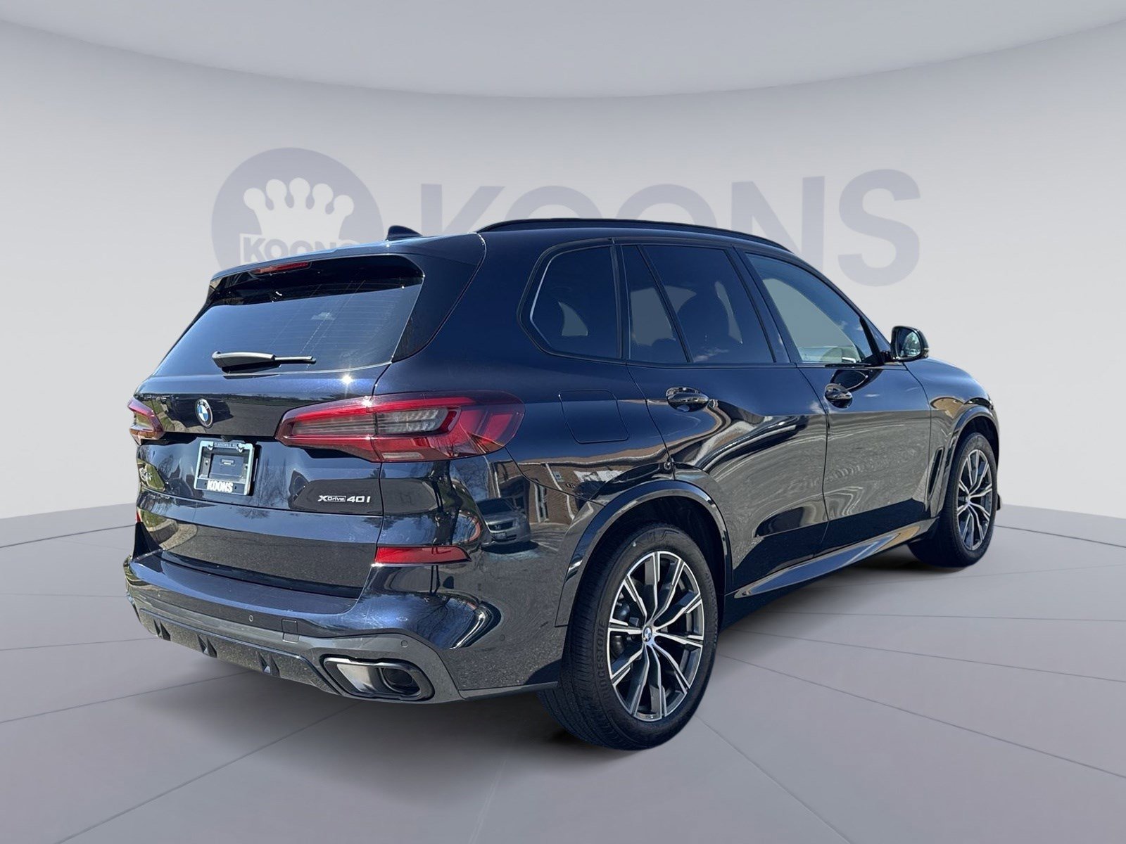 Used 2023 BMW X5 xDrive40i w/ M Sport Package image 7
