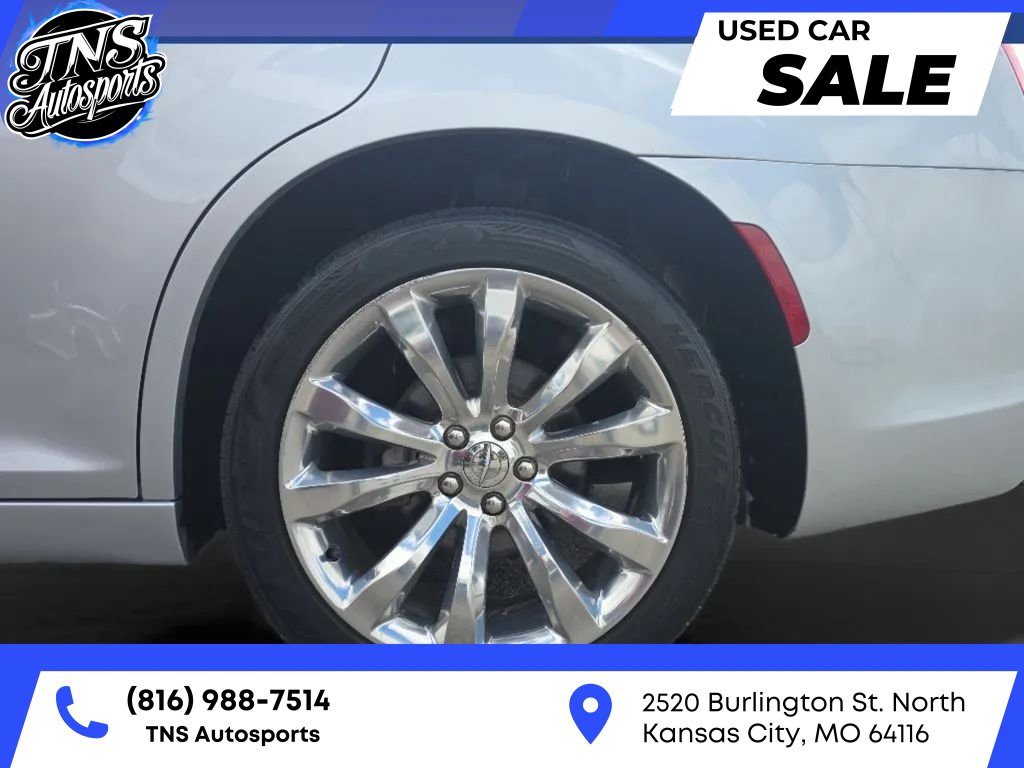 Used 2020 Chrysler 300 Limited RWD image 31