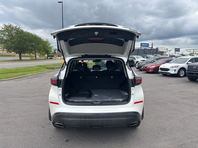 Used 2024 Nissan Murano SV w/ SV Midnight Edition Package image 9