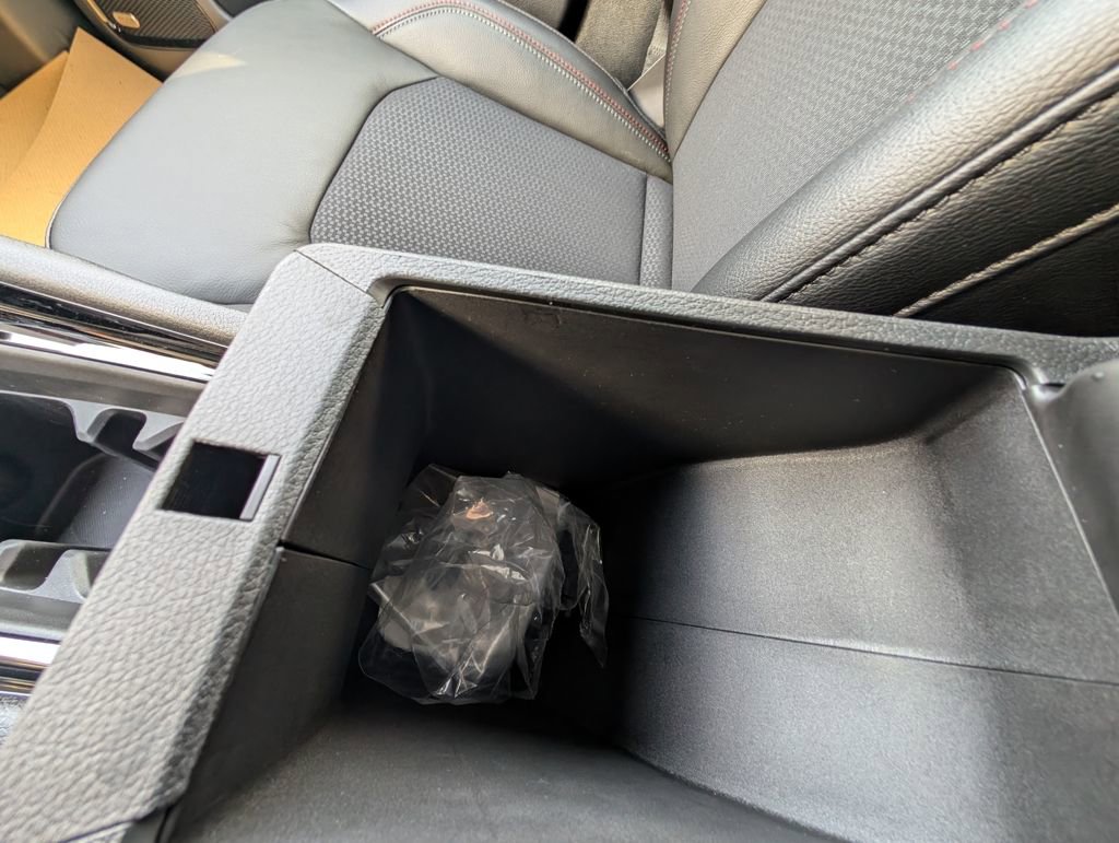 New 2026 Jeep Compass Trailhawk w/ Sun, Sound & Navigation Group AWD/4WD image 36