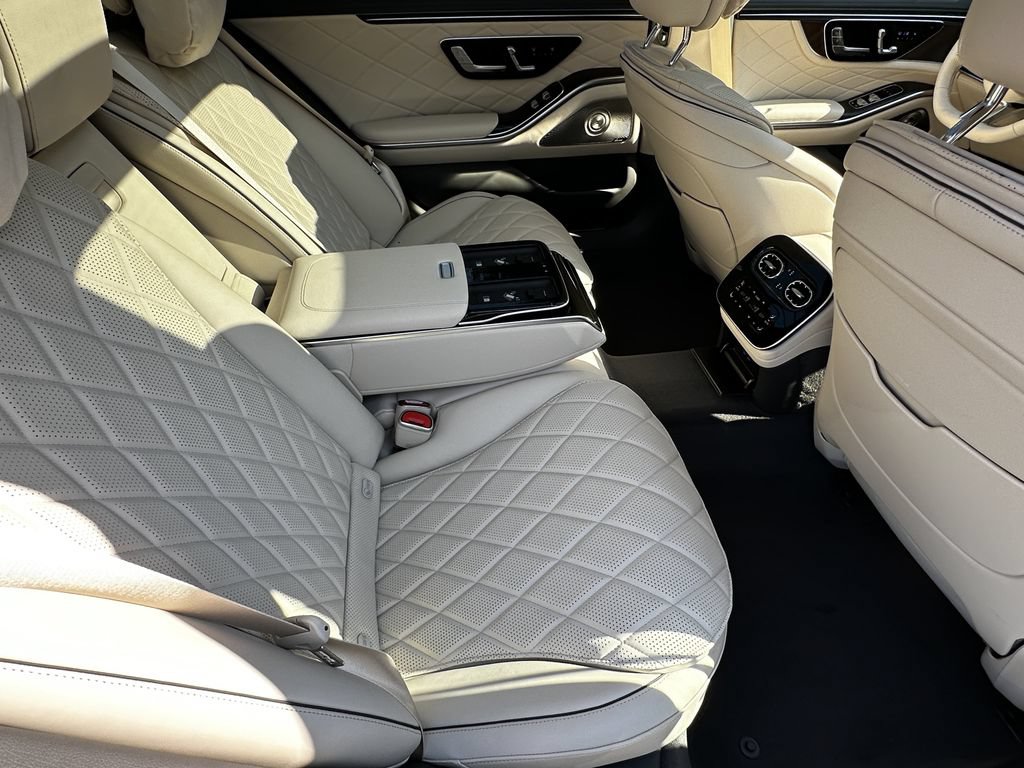 New 2027 Mercedes-Benz S 580 4MATIC Sedan image 18