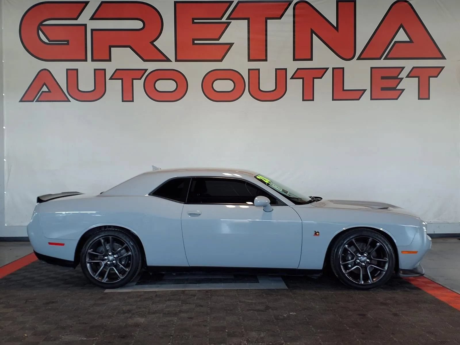Used 2020 Dodge Challenger R/T Scat Pack RWD image 1