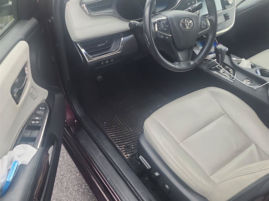 Used 2016 Toyota Avalon XLE Premium FWD image 12
