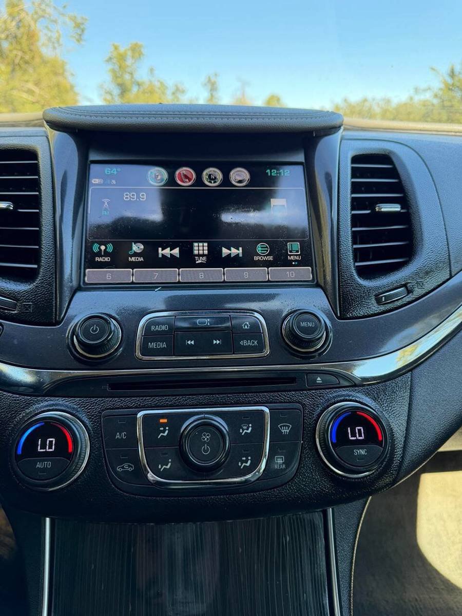 Used 2017 Chevrolet Impala Premier FWD image 14