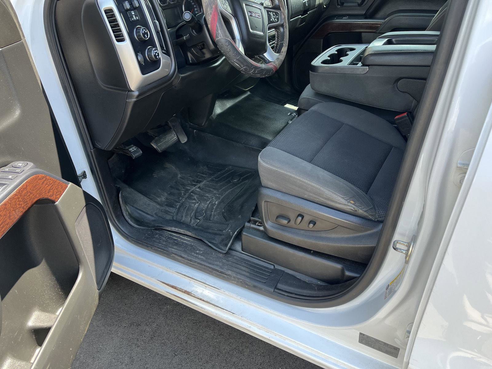 Used 2015 GMC Sierra 3500 SLE w/ SLE Preferred Package AWD/4WD image 25