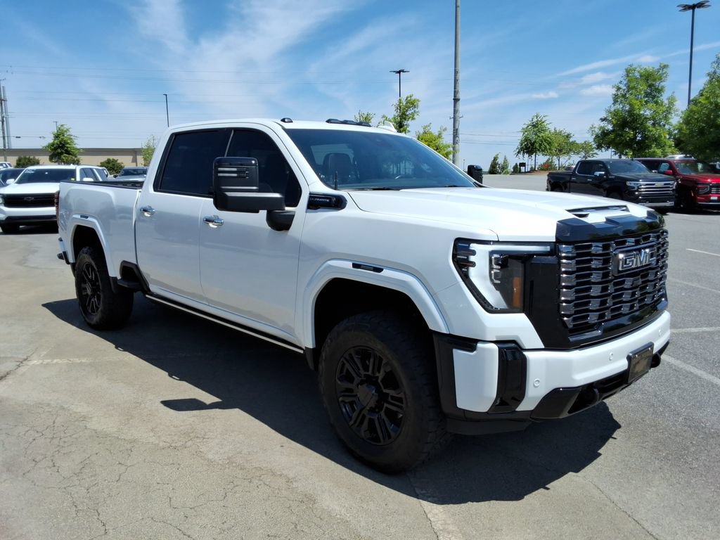 Certified 2025 GMC Sierra 2500 Denali Ultimate AWD/4WD image 3