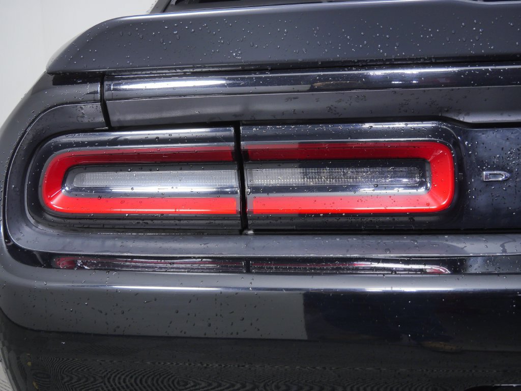 Used 2016 Dodge Challenger R/T Plus RWD image 11