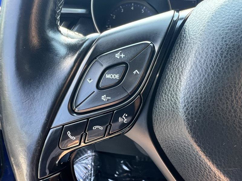 Used 2018 Toyota C-HR XLE FWD image 20
