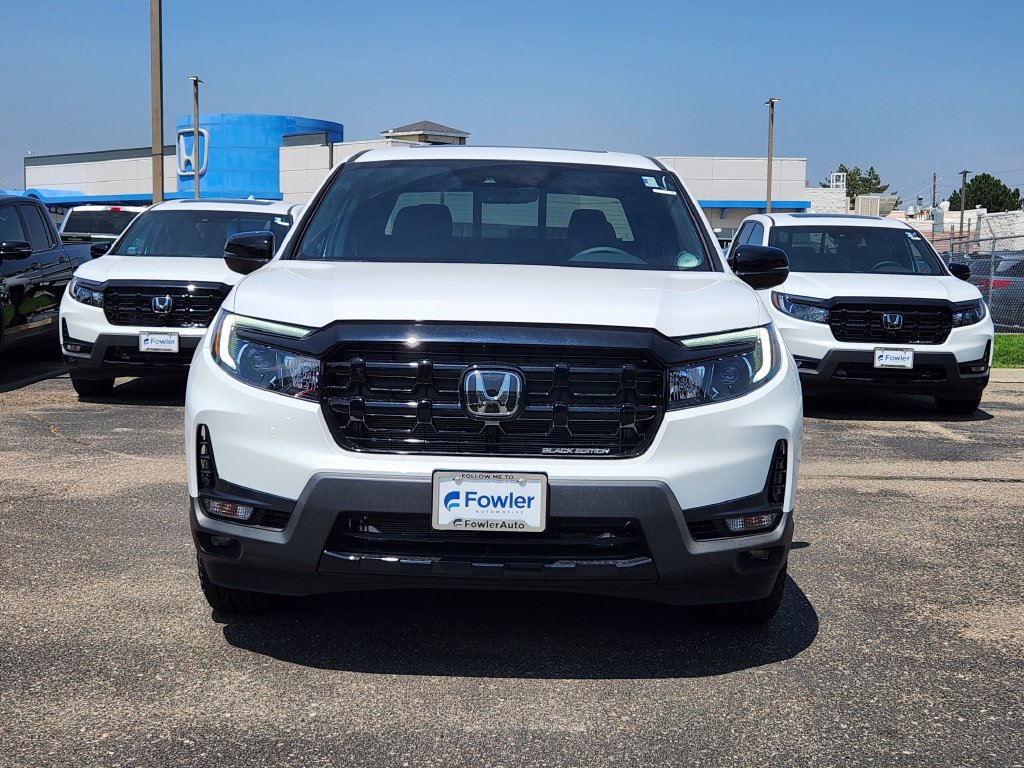New 2026 Honda Ridgeline Black Edition image 3