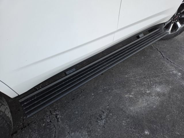 New 2026 GMC Yukon AT4 w/ AT4 Premium Package image 22