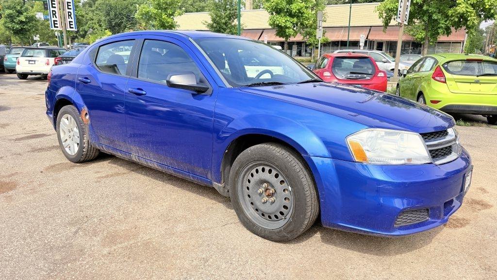 Used 2014 Dodge Avenger SE FWD image 1