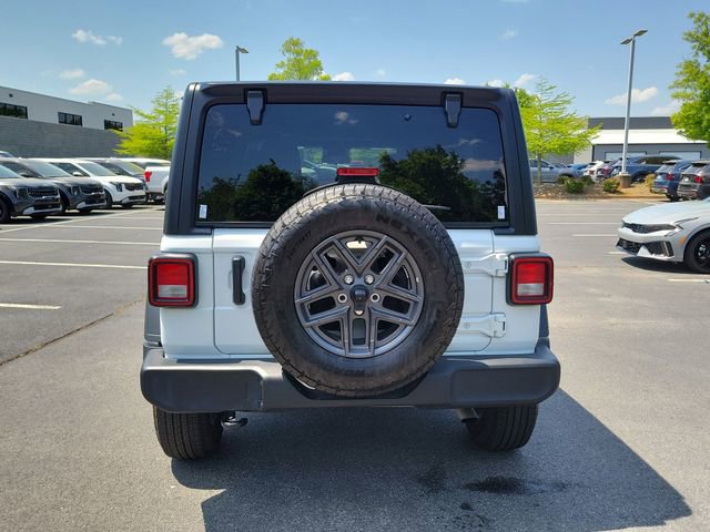 Used 2025 Jeep Wrangler Sport S AWD/4WD image 5