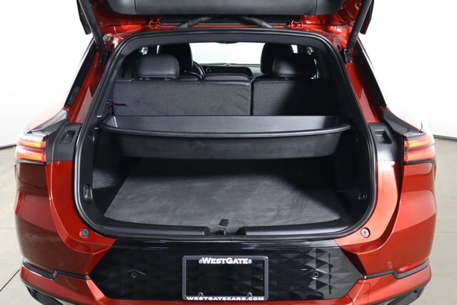 Used 2024 Chevrolet Equinox EV RS w/ LPO, Trailering Package image 17