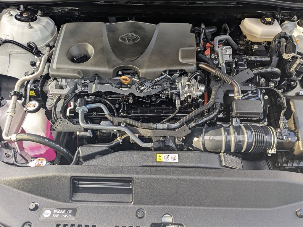 Used 2025 Toyota Camry LE image 32