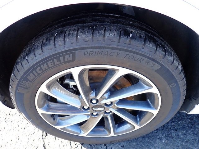 Used 2023 Lincoln Corsair Grand Touring w/ Equipment Group 301A image 11